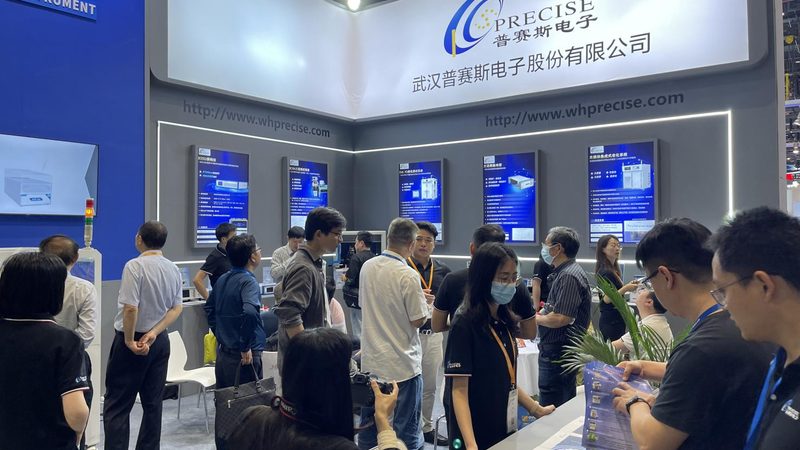 高精度温度变送器：如何解读关键参数**